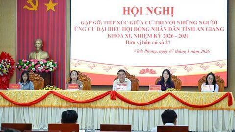 Ứng cử viên đại biểu HĐND tỉnh tiếp xúc cử tri xã Vĩnh Phong 