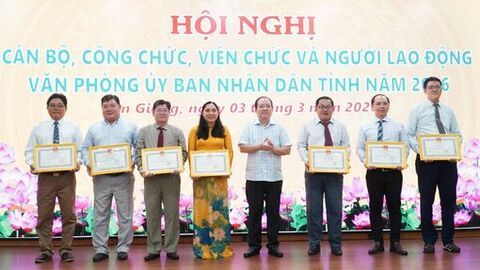 Xây dựng Văn phòng UBND tỉnh An Giang kỷ cương, chuyên nghiệp 