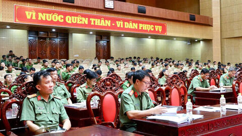 Bồi dưỡng kiến thức pháp luật và nghiệp vụ điều tra cho lực lượng an ninh và công an cấp xã