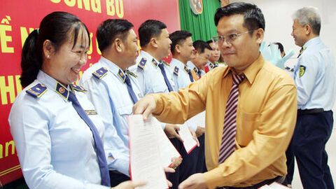 Trao quyết định nhân sự Chi Cục Quản lý thị trường tỉnh An Giang