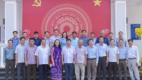 Đảng ủy xã Vĩnh Điều họp mặt các đồng chí nguyên lãnh đạo huyện Giang Thành (cũ)