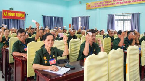 Hội Cựu chiến binh xã Vĩnh Thuận sửa chữa và xây dựng 36 căn nhà cho hội viên