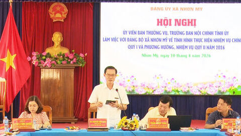 Trưởng ban Nội chính Tỉnh ủy An Giang Nguyễn Văn Sạch làm việc với Đảng ủy xã Nhơn Mỹ