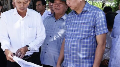 Phó Bí thư Tỉnh ủy An Giang Lâm Minh Thành khảo sát hạ tầng, giáo dục