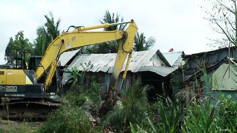 Cưỡng chế một trường hợp vi phạm hành chính trong lĩnh vực đất đai ở Phú Quốc