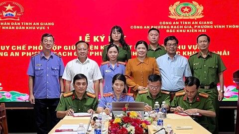 Viện Kiểm sát ký kết quy chế phối hợp cùng công an 102 phường, xã, đặc khu 