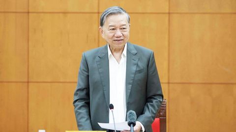 Chăm lo toàn diện, đầy đủ vật chất, tinh thần người có công với cách mạng