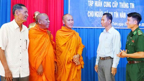 Góp sức giữ bình yên xóm, ấp