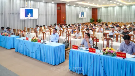 Tháo gỡ "nút thắt" vật liệu và mặt bằng cho các công trình trọng điểm
