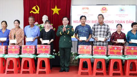 Ngày hội Biên phòng toàn dân xã Phú Hữu