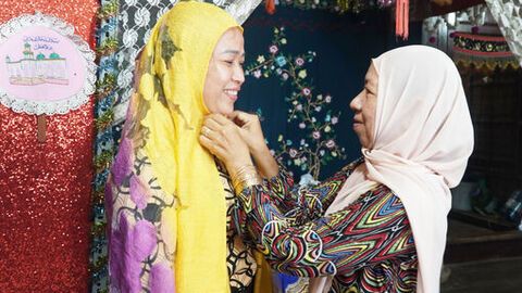 Sức sống mới ở làng Chăm Châu Phong