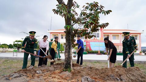 Bộ đội Biên phòng phát động “Tết trồng cây đời đời nhớ ơn Bác Hồ” Xuân Bính Ngọ