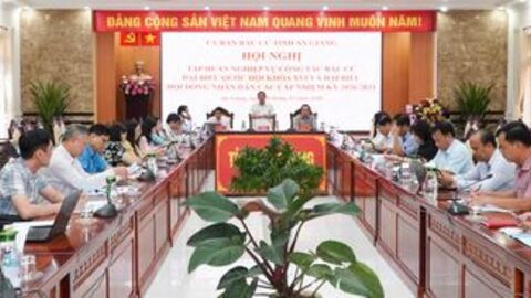 Tập huấn nghiệp vụ công tác bầu cử đại biểu Quốc hội khóa XVI và đại biểu HĐND các cấp