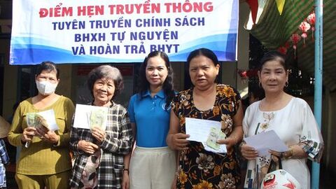 Hoàn trả trên 12,8 tỷ đồng tiền đóng bảo hiểm y tế cho người dân và học sinh xã đảo Cù Lao Giêng