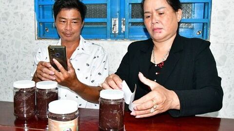 Khi nông dân bán hàng online