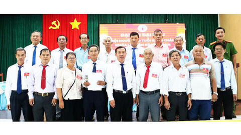 Ông Võ Văn Dùm được bầu làm Chủ tịch Hội Người cao tuổi xã An Châu