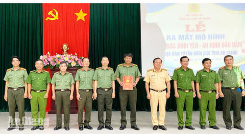 Mô hình “Phum sóc bình yên - An ninh bảo đảm” triển khai tại 7 địa bàn biên giới An Giang