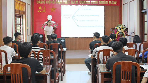 Bồi dưỡng lý luận chính trị: Tạo nền tảng nâng tầm cán bộ cơ sở