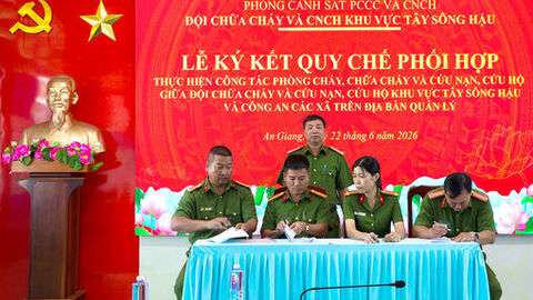 Ký kết quy chế phối hợp phòng cháy, chữa cháy và cứu nạn, cứu hộ giữa lực lượng chính quy và công an các xã