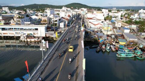 Điều tiết giao thông các tuyến đường nội ô có các công trình thi công trọng điểm ở Phú Quốc