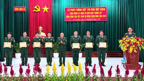 Trung đoàn 20 thi đua đột kích mừng Đảng, mừng xuân