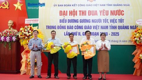 Đồng bào Công giáo đóng góp tích cực vào sự phát triển của tỉnh