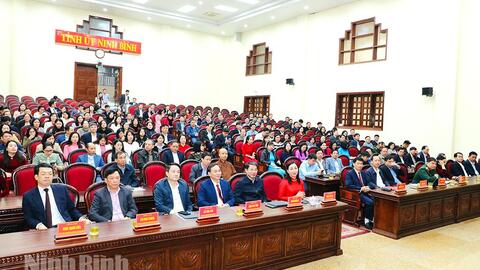 Tổng kết và trao giải cho các tập thể, cá nhân đạt giải Cuộc thi trực tuyến “Tìm hiểu về Đại hội đại biểu Đảng bộ tỉnh Ninh Bình lần thứ I, nhiệm kỳ 2025-2030’’