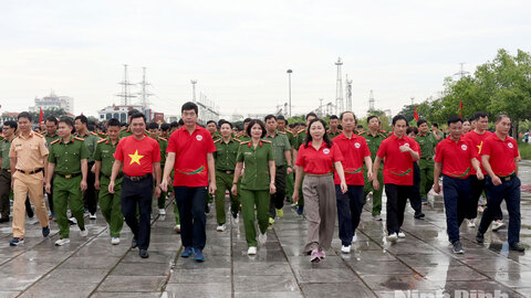 Ninh Bình phát động hưởng ứng Chương trình "Cùng Việt Nam tiến bước" năm 2026