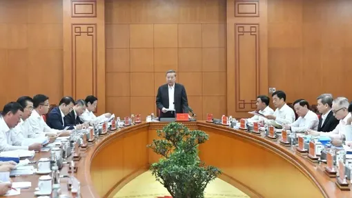 Kiên quyết đấu tranh chống lãng phí tài sản công 