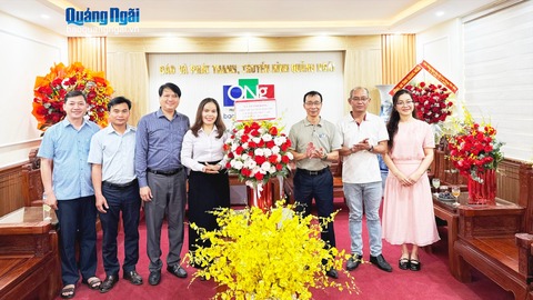 Xã Thanh Bồng thăm chúc mừng Báo và Phát thanh, Truyền hình Quảng Ngãi