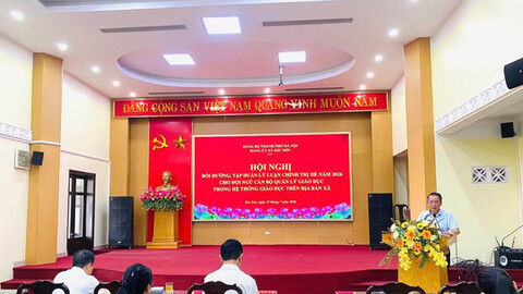 Xã Sóc Sơn bồi dưỡng, tập huấn chính trị Hè cho cán bộ quản lý giáo dục