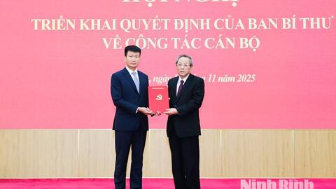Đồng chí Trần Huy Tuấn được điều động, chỉ định giữ chức Phó Bí thư Tỉnh ủy Ninh Bình