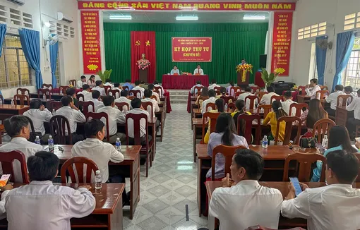 HĐND xã Cù Lao Dung thông qua 6 nghị quyết 