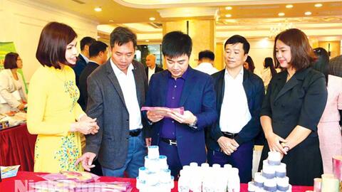 Đẩy mạnh xúc tiến thương mại, phát triển thị trường nông sản