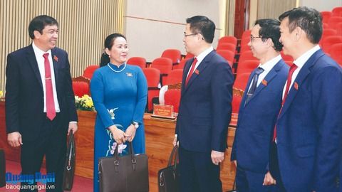 Để Đảng vững mạnh, dân tin