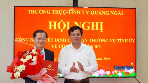 Đồng chí Nguyễn Phú Đức giữ chức Bí thư Đảng ủy xã Mộ Đức