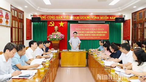Giao ban công tác giáo dục lý luận chính trị 9 tháng đầu năm