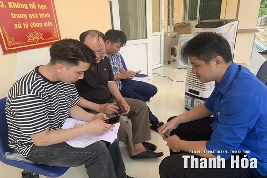 Siết chặt kỷ cương, trách nhiệm cán bộ cấp xã