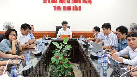 Tập huấn, hướng dẫn sử dụng hệ thống thông tin giải quyết thủ tục hành chính phục vụ vận hành mô hình chính quyền địa phương 2 cấp