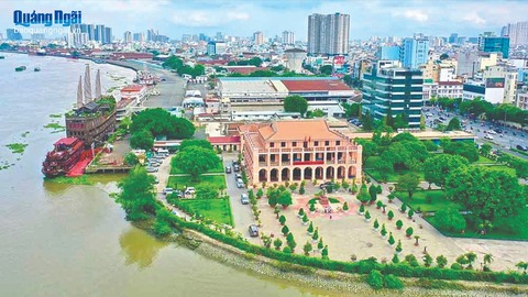 Chủ tịch Hồ Chí Minh với hành trình tìm đường cứu nước