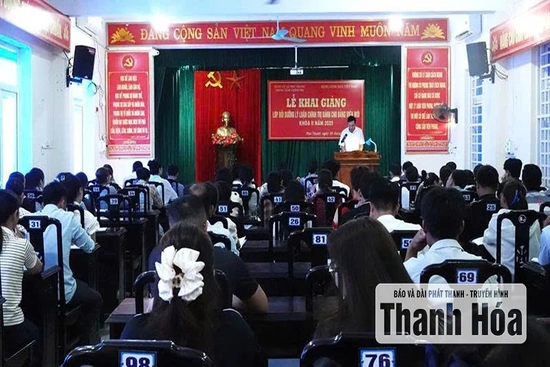 Nâng cao chất lượng đào tạo, bồi dưỡng lý luận chính trị cho cán bộ, đảng viên trong tình hình mới