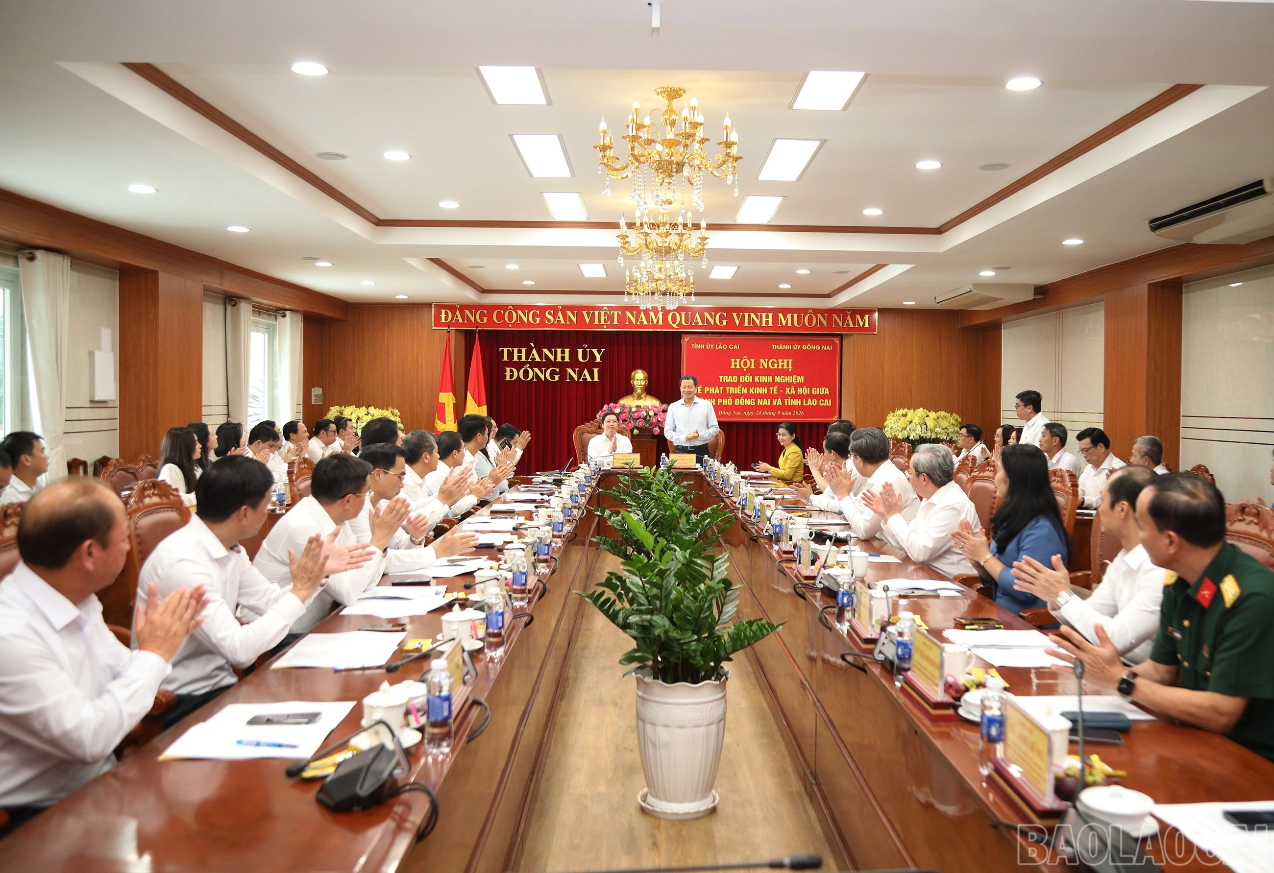 Ban Thường vụ Tỉnh ủy Lào Cai làm việc với Ban Thường vụ Thành ủy Đồng Nai