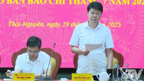 Thông tin đậm nét về công tác chuẩn bị và tổ chức đại hội đảng các cấp