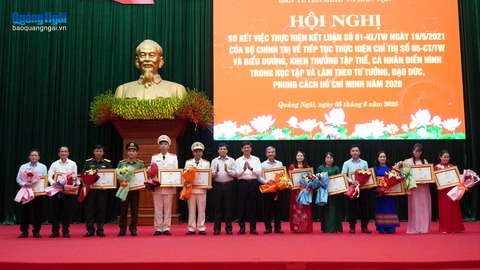 Khen thưởng 81 tập thể, cá nhân điển hình trong học tập và làm theo Bác