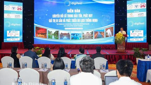 Diễn đàn chuyển đổi số trong bảo tồn, phát huy giá trị di sản và phát triển du lịch thông minh