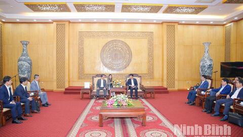 Đồng chí Bí thư Tỉnh ủy Trần Huy Tuấn tiếp và làm việc với nhà đầu tư Nhật Bản