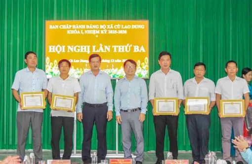 Đảng bộ xã Cù Lao Dung thực hiện vượt 10 chỉ tiêu nghị quyết đề ra 