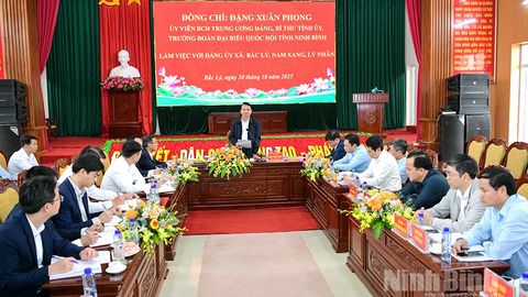 Đồng chí Bí thư Tỉnh ủy Đặng Xuân Phong làm việc với Thường trực Đảng ủy các xã Bắc Lý, Nam Xang, Lý Nhân