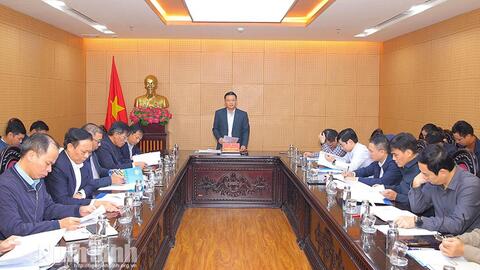 UBND tỉnh đánh giá tiến độ giải phóng mặt bằng Dự án tuyến đường kết nối liên vùng