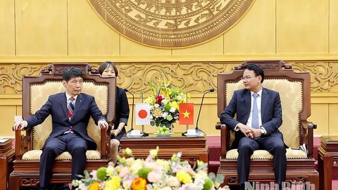 Đồng chí Bí thư Tỉnh ủy tiếp xã giao Đoàn công tác tỉnh Gunma